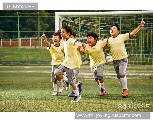 足球的魅力与精神：在绿茵场上追逐梦想与团结的力量